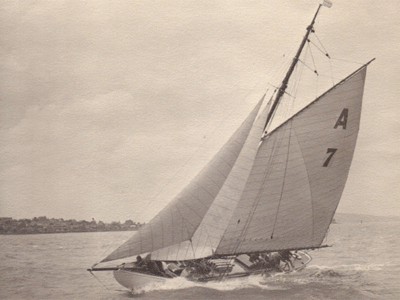 1898 Logan 50 - Rainbow